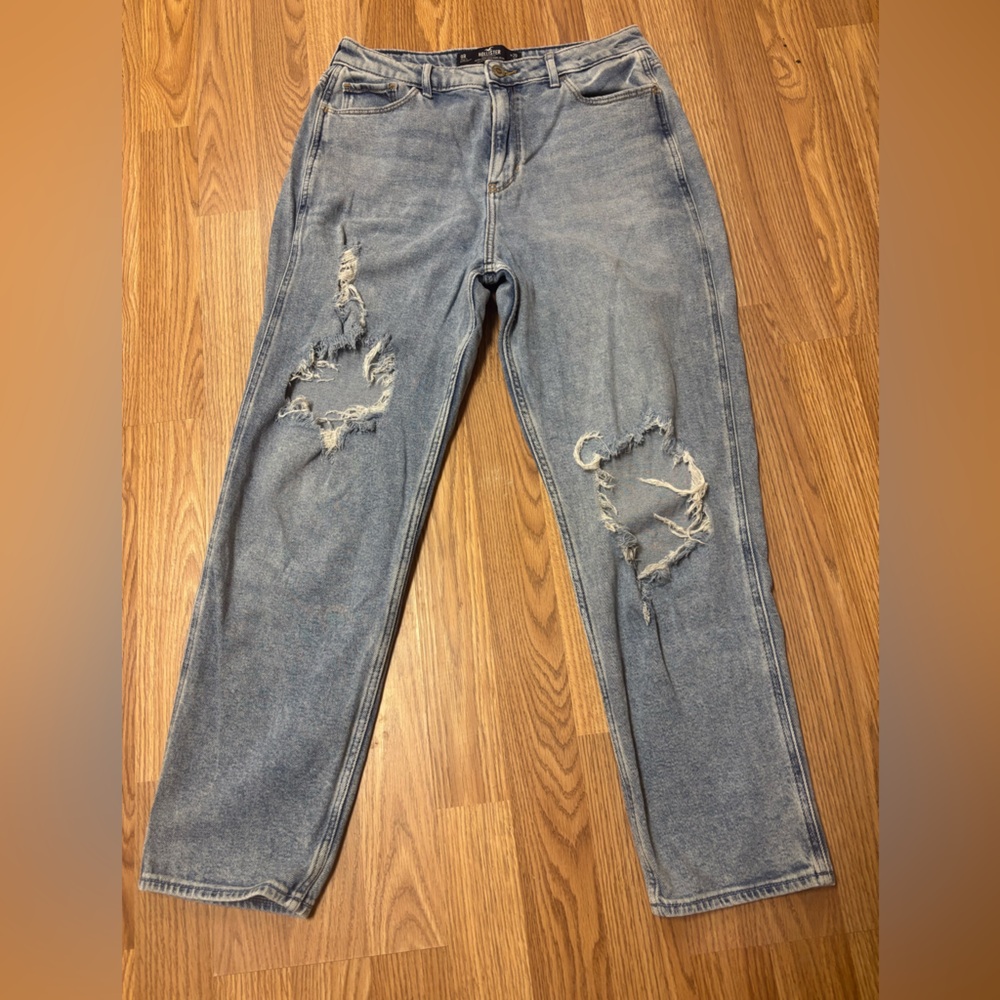 Hollister High Rise Distressed Jeans - Light Blue - Picture 1 of 8
